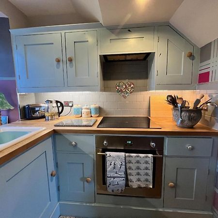 Quirky Highland Cottage With Stunning Views Fearn Lodge Esterno foto