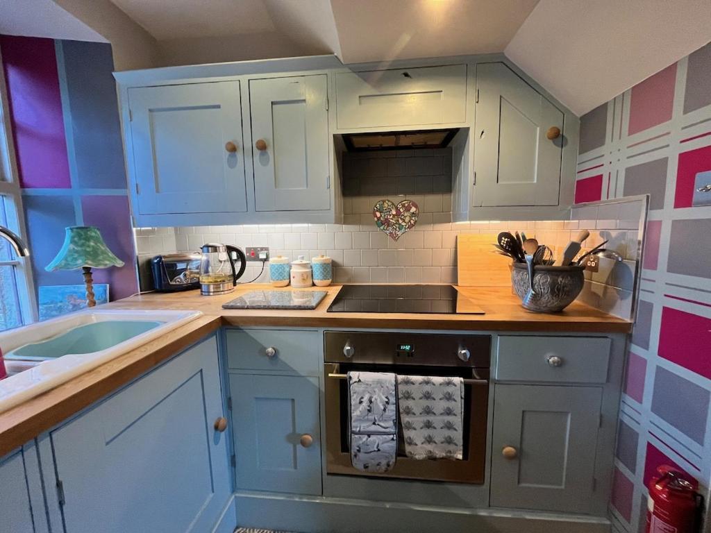 Quirky Highland Cottage With Stunning Views Fearn Lodge Esterno foto